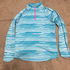 Nike girls blue Dri-fit extra large pull over